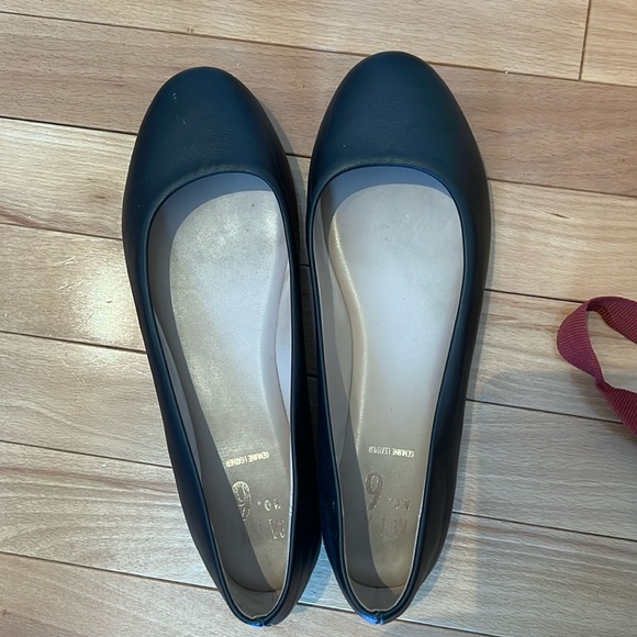 4/$20 Black Leather Flats - Picture 1 of 5